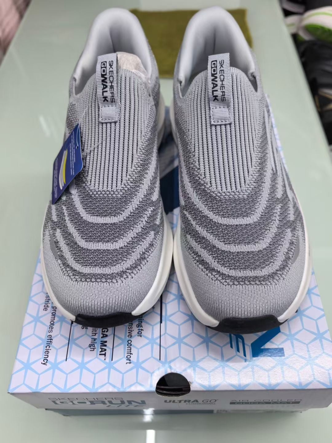 Slip-ins Arch Fit Carbon Infused walking or running
