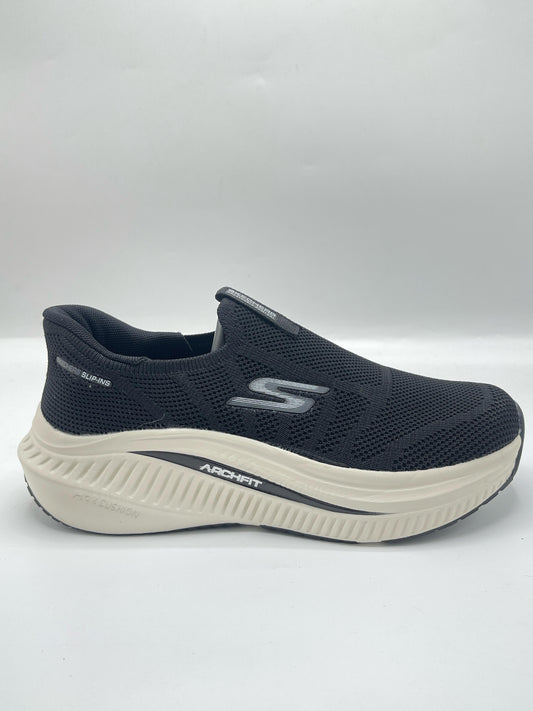 SKECHER