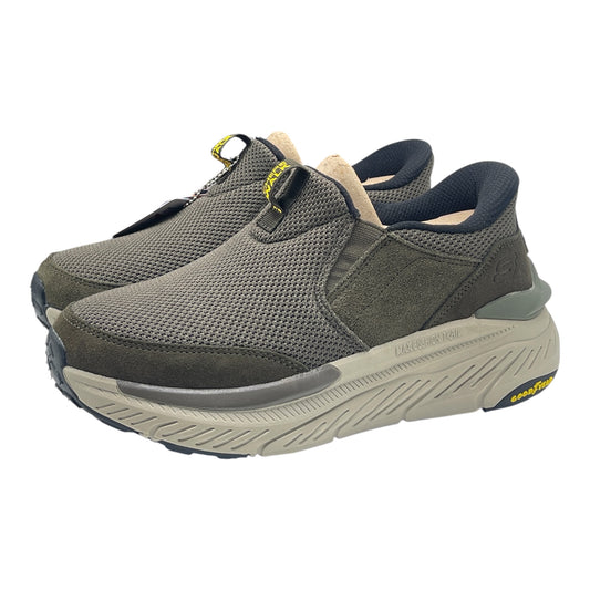 SKECHERS