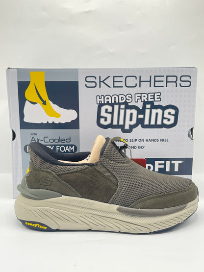 SKECHERS