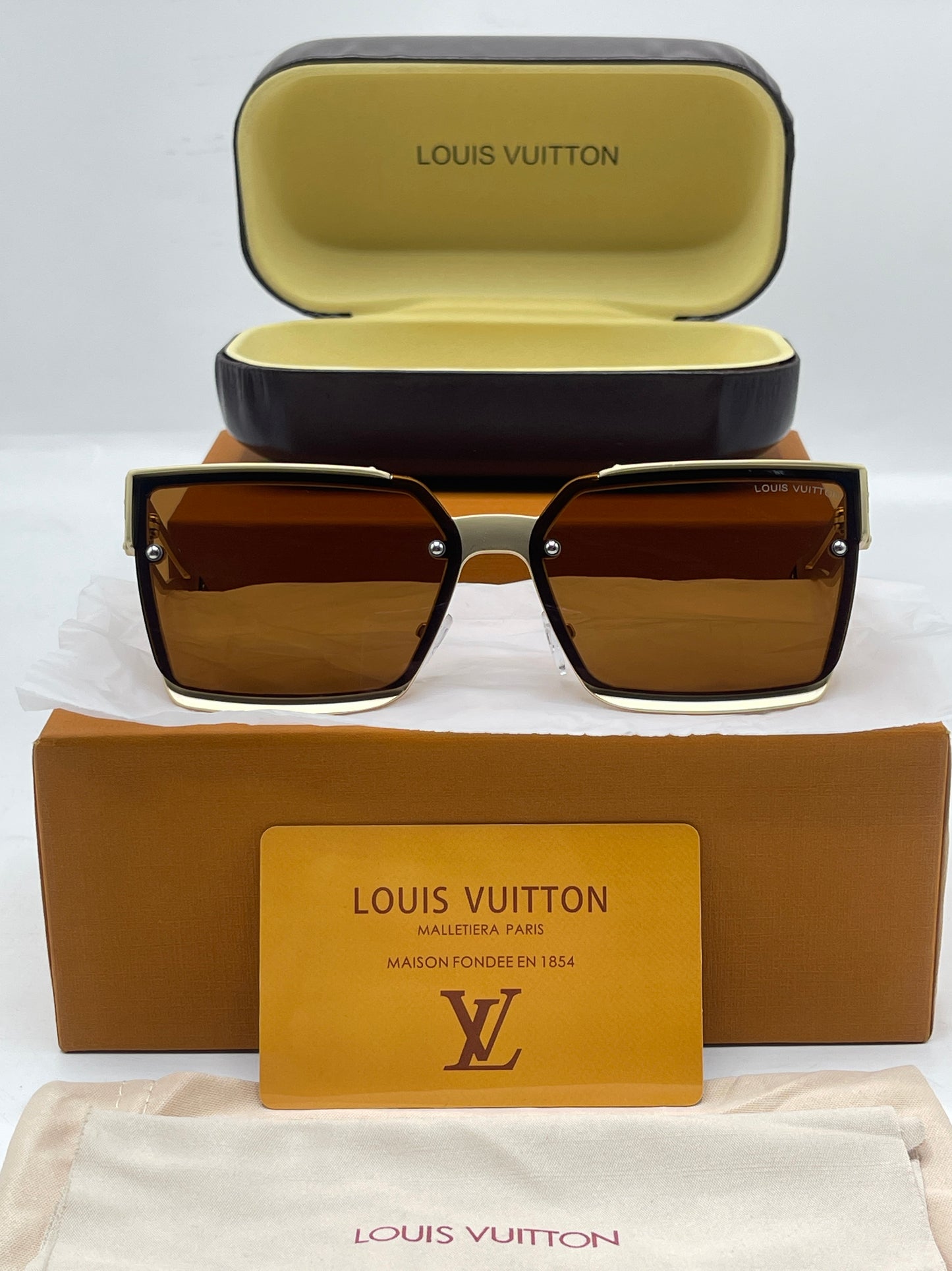 BRANDED SUNGLASSES