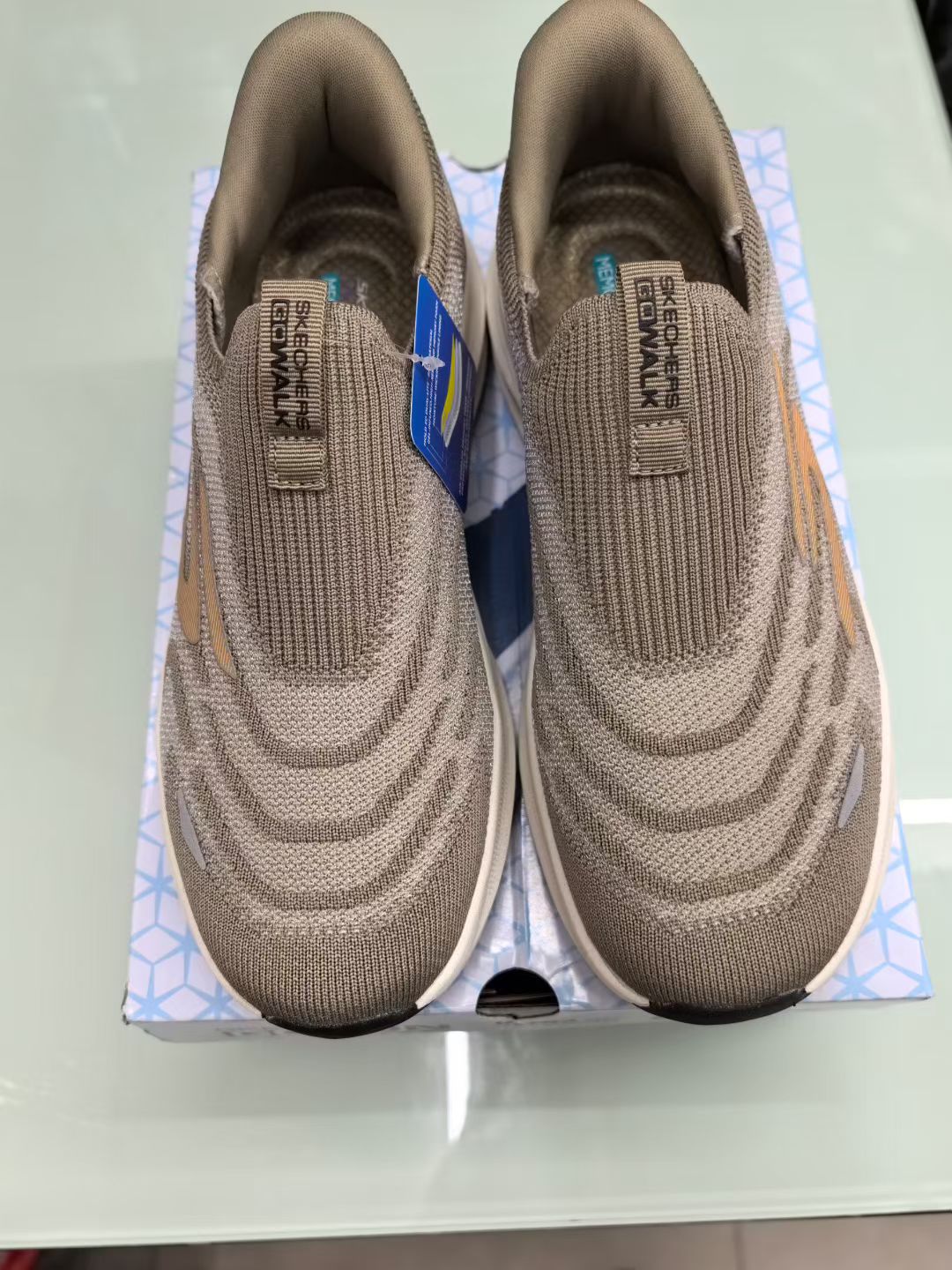Slip-ins Arch Fit Carbon Infused walking or running