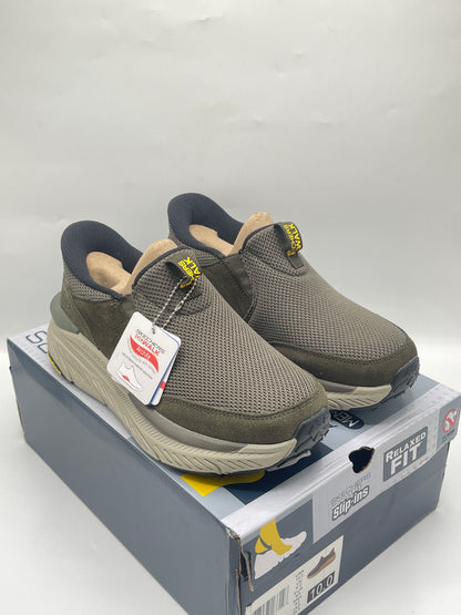 SKECHERS
