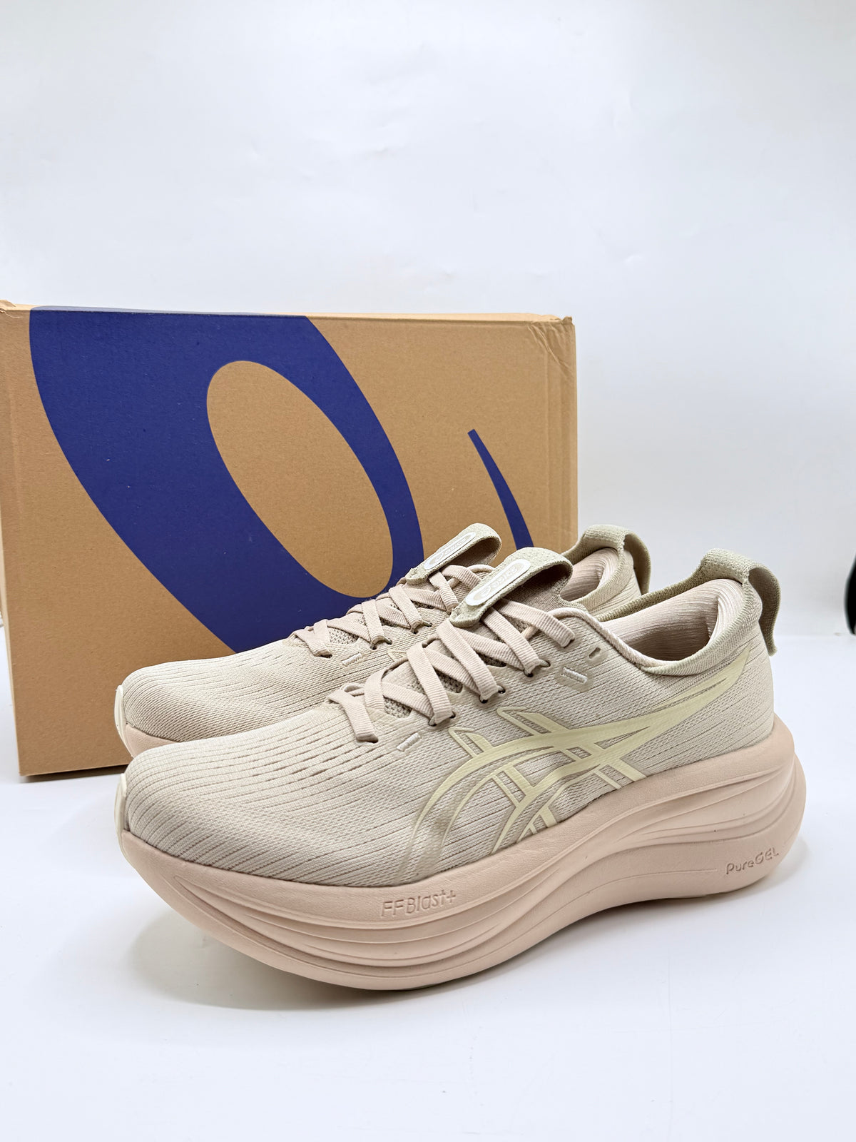 Asics Gel-Nimbus 28