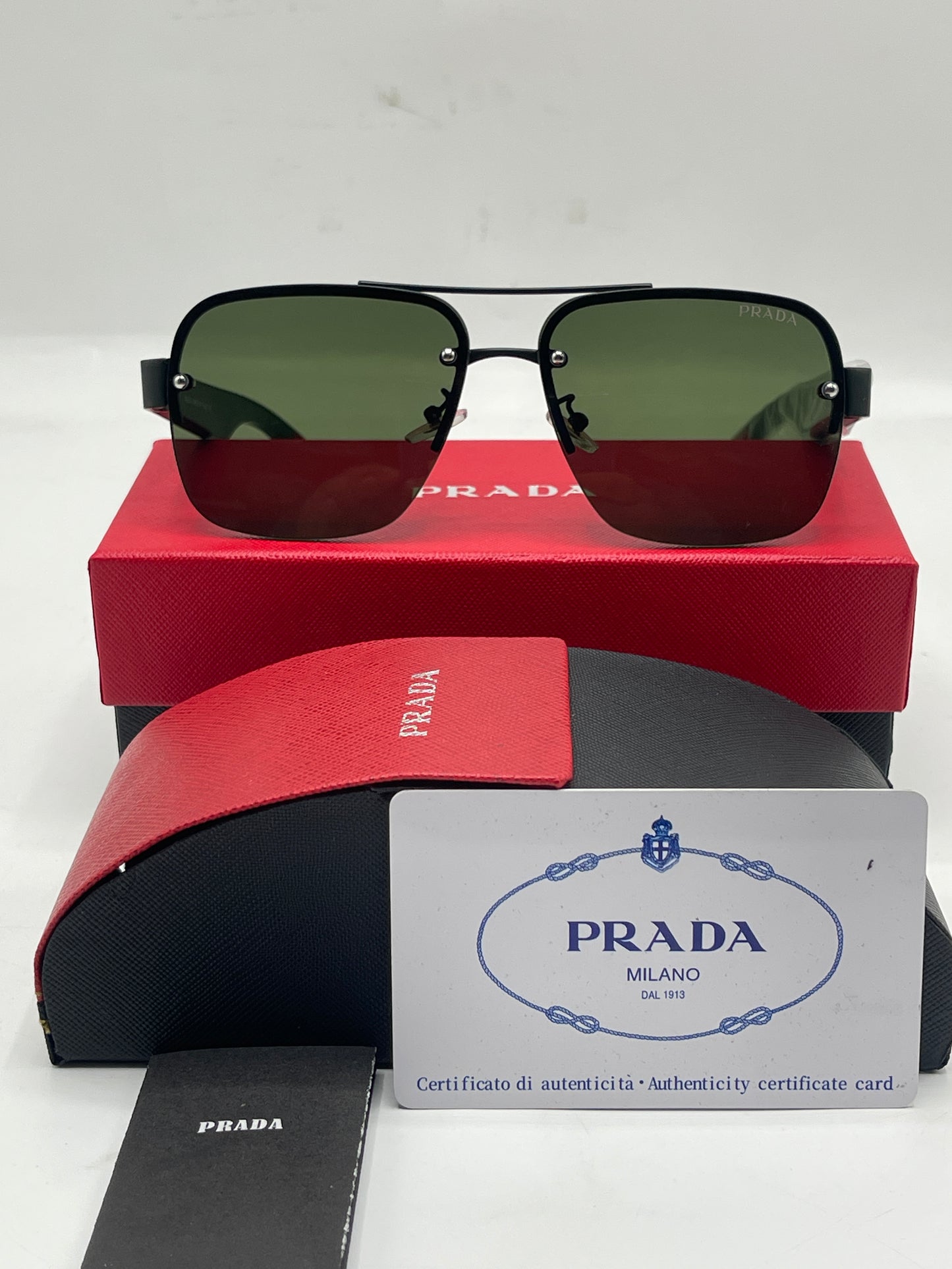 BRANDED SUNGLASSES