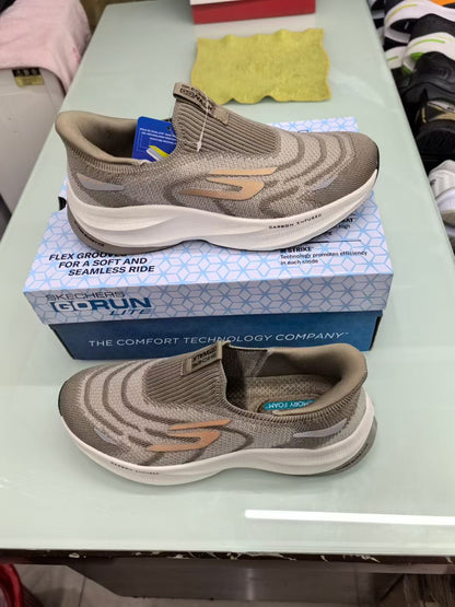 Slip-ins Arch Fit Carbon Infused walking or running