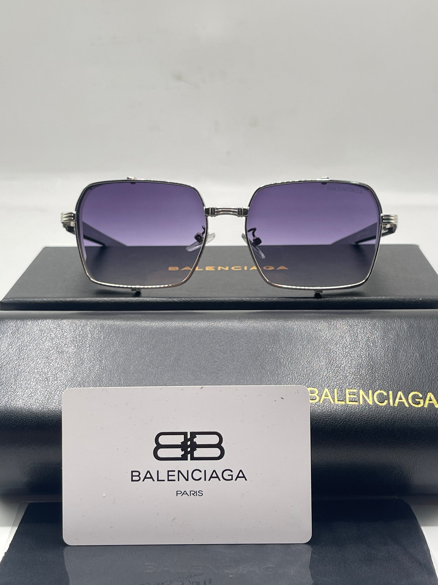BRANDED SUNGLASSES
