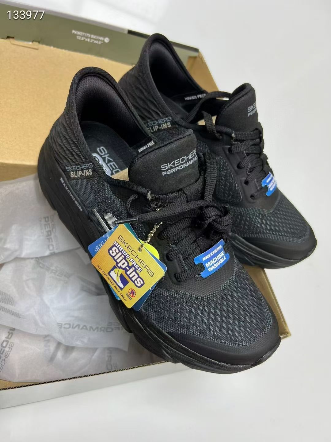 SkECHERS Slip-ins Arch Fit Carbon Infused walking or running