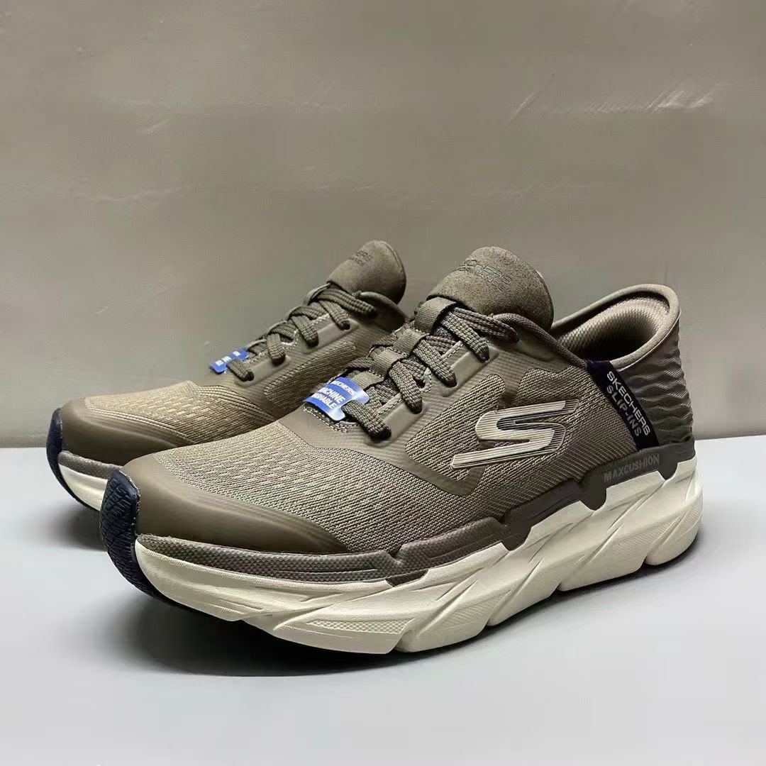 SkECHERS Slip-ins Arch Fit Carbon Infused walking or running
