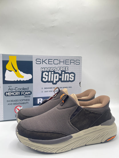 SKECHER