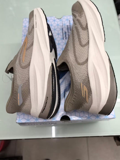 Slip-ins Arch Fit Carbon Infused walking or running