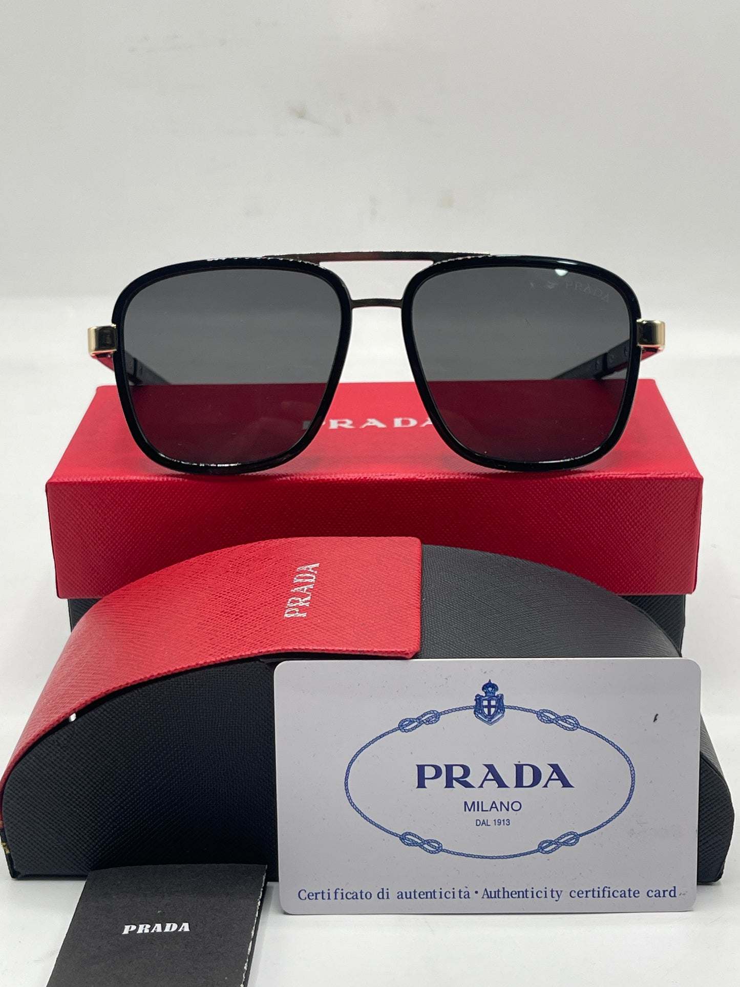 BRANDED SUNGLASSES