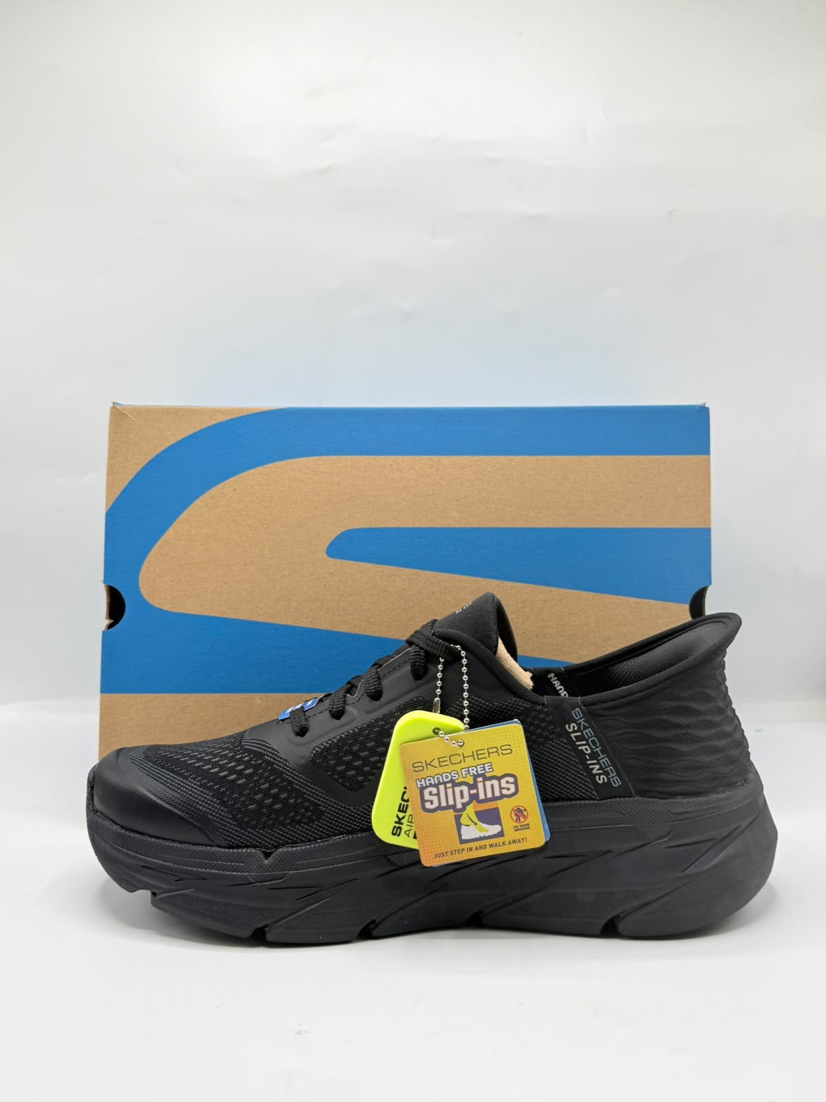 SkECHERS Slip-ins Arch Fit Carbon Infused walking or running