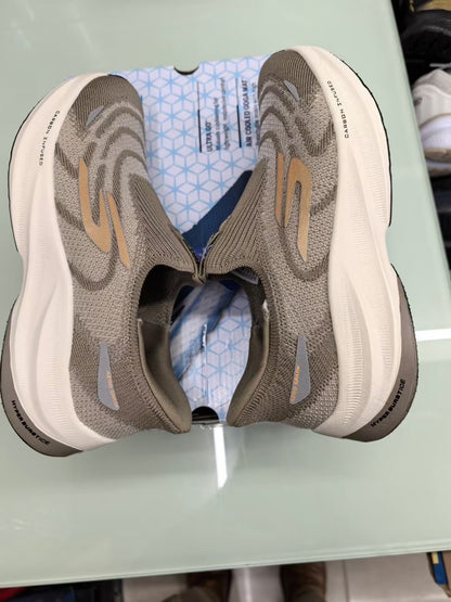 Slip-ins Arch Fit Carbon Infused walking or running