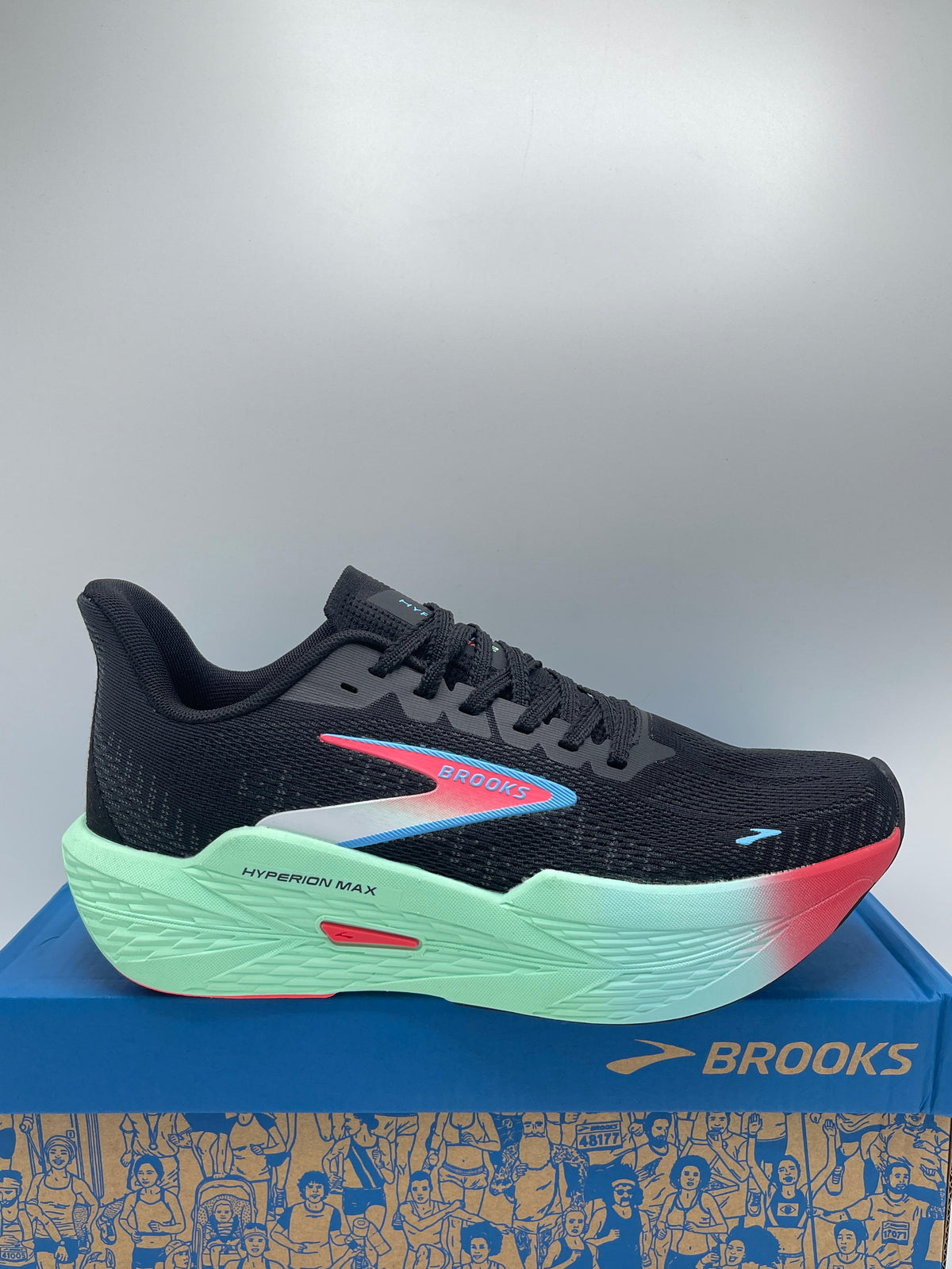 Brooks Hyperion max 2