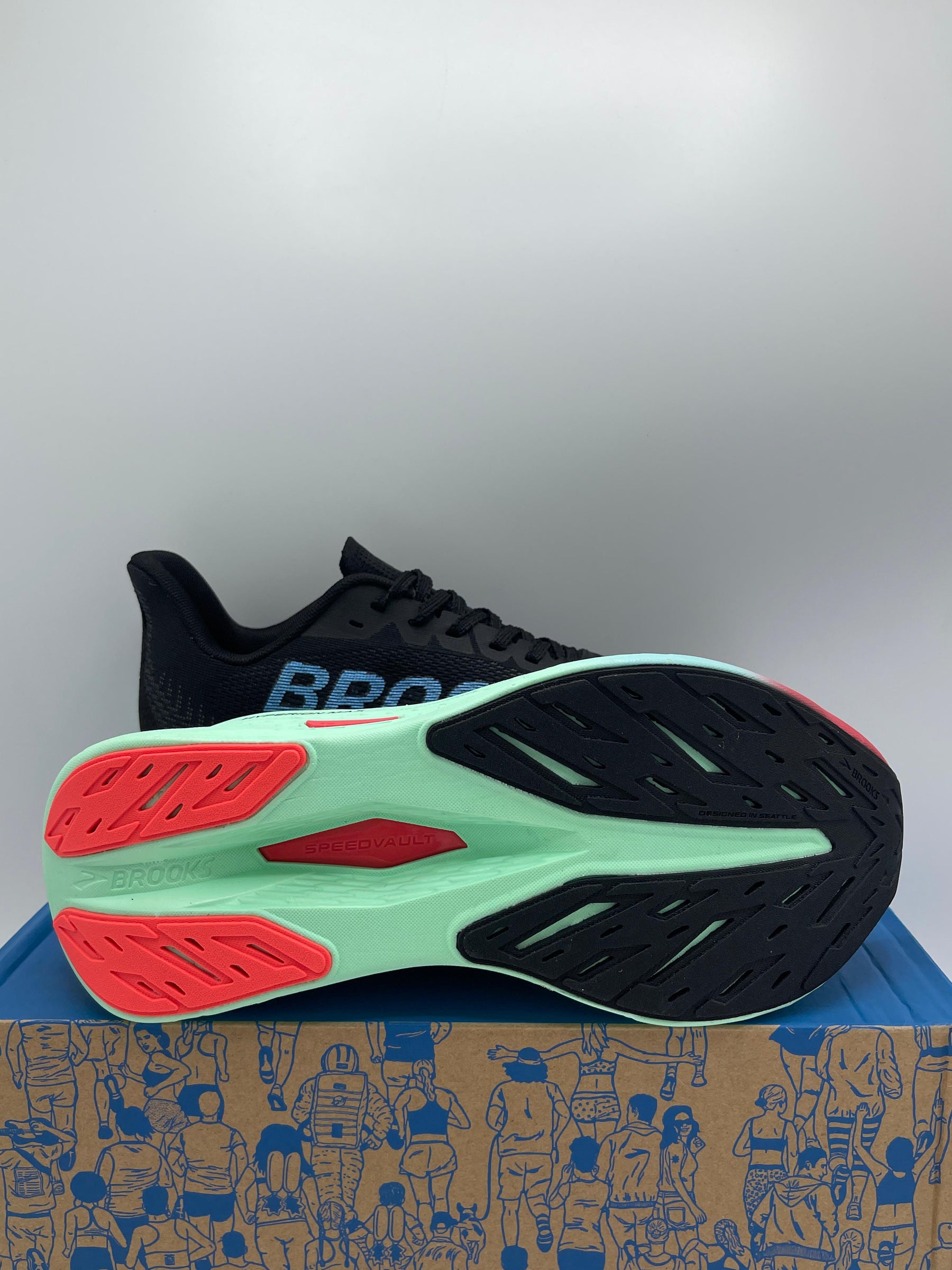Brooks Hyperion max 2
