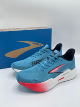 Brooks Hyperion max 2