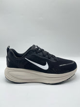 NIKE VOMERO 18