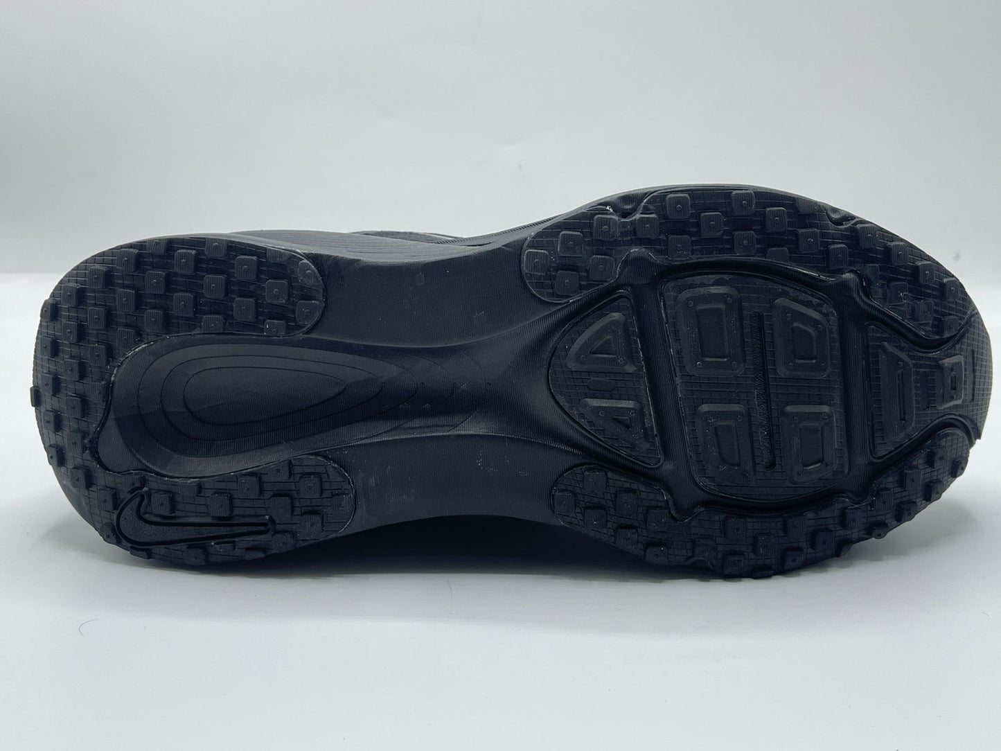 NIKE VOMERO 18