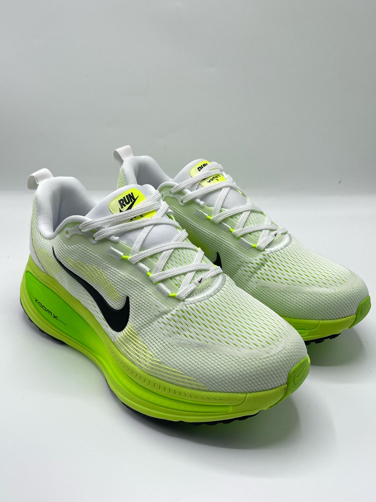NIKE VOMERO 18