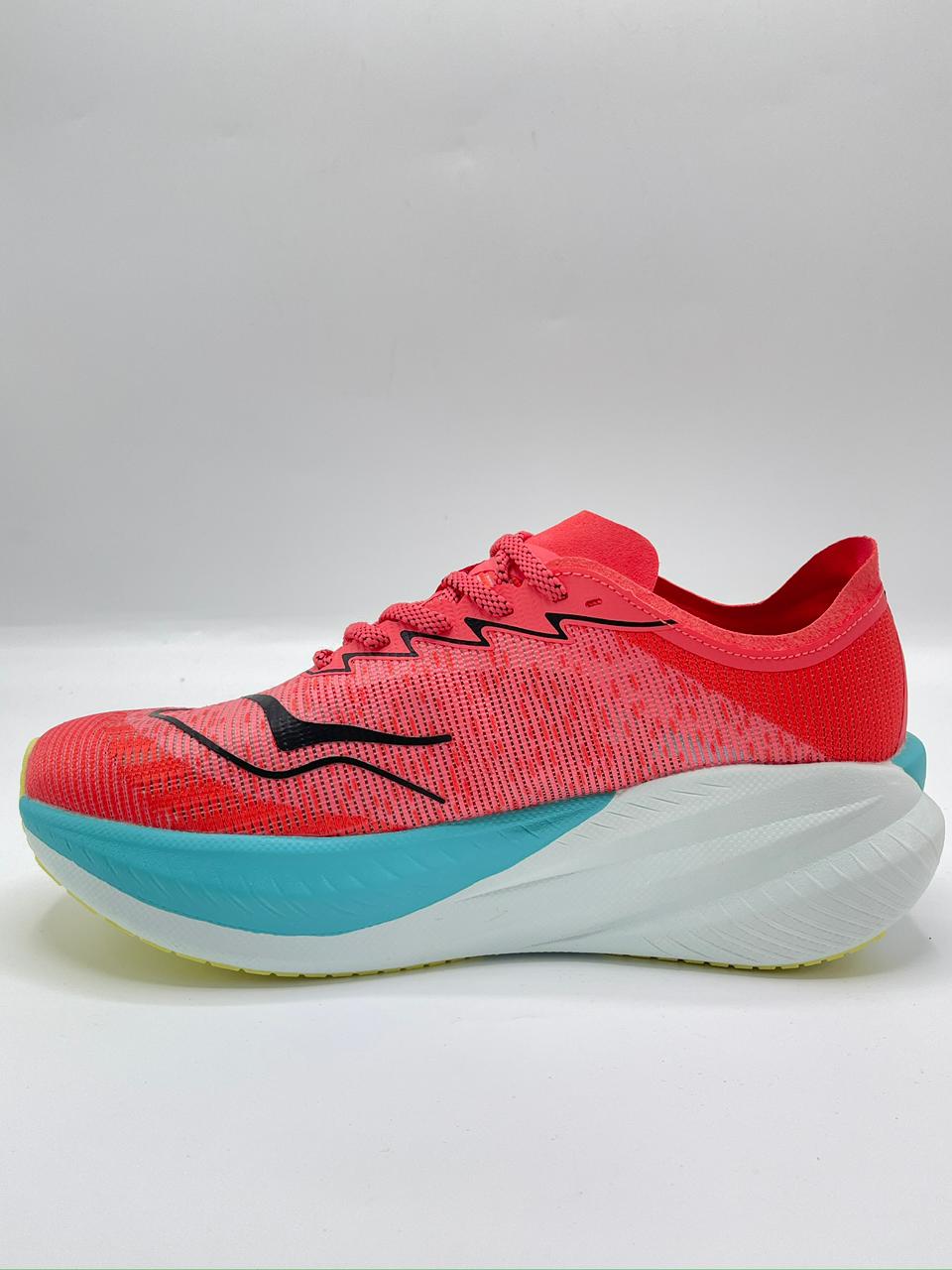 HOKA MACH X2
