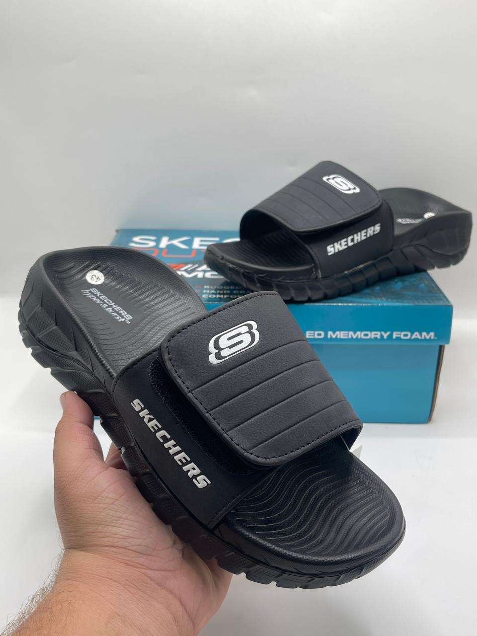 BRANDED SLIPPER