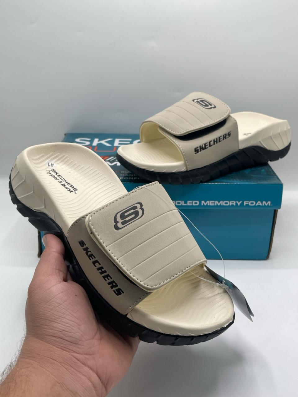 BRANDED SLIPPER