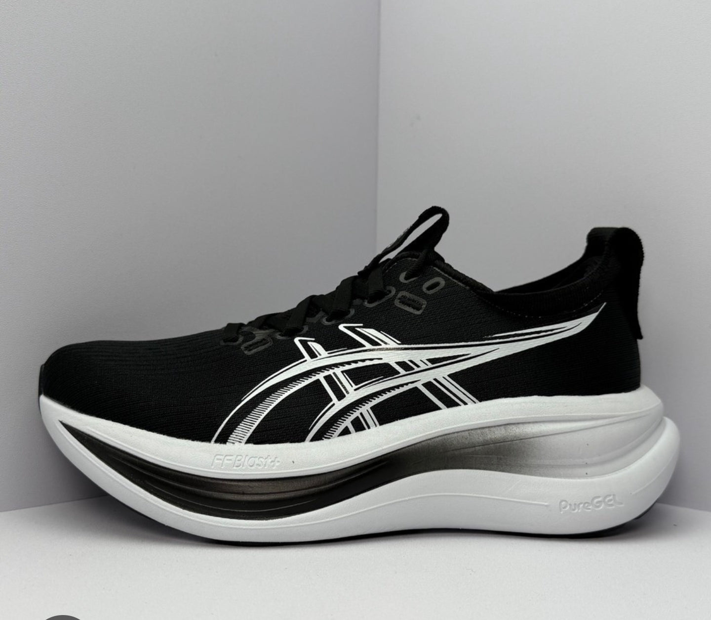 Asics Gel-Nimbus 28 (Tokyo)