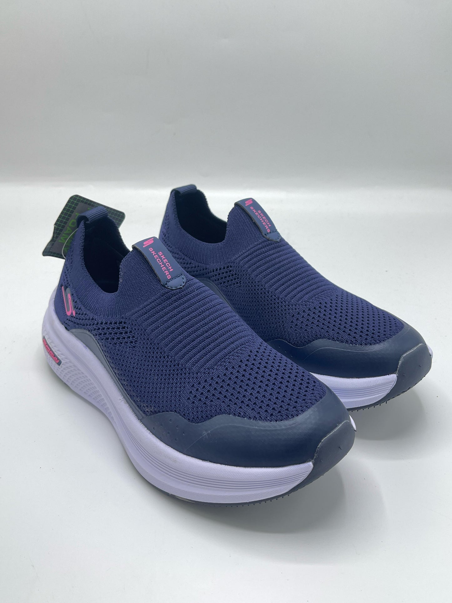 SKECHER