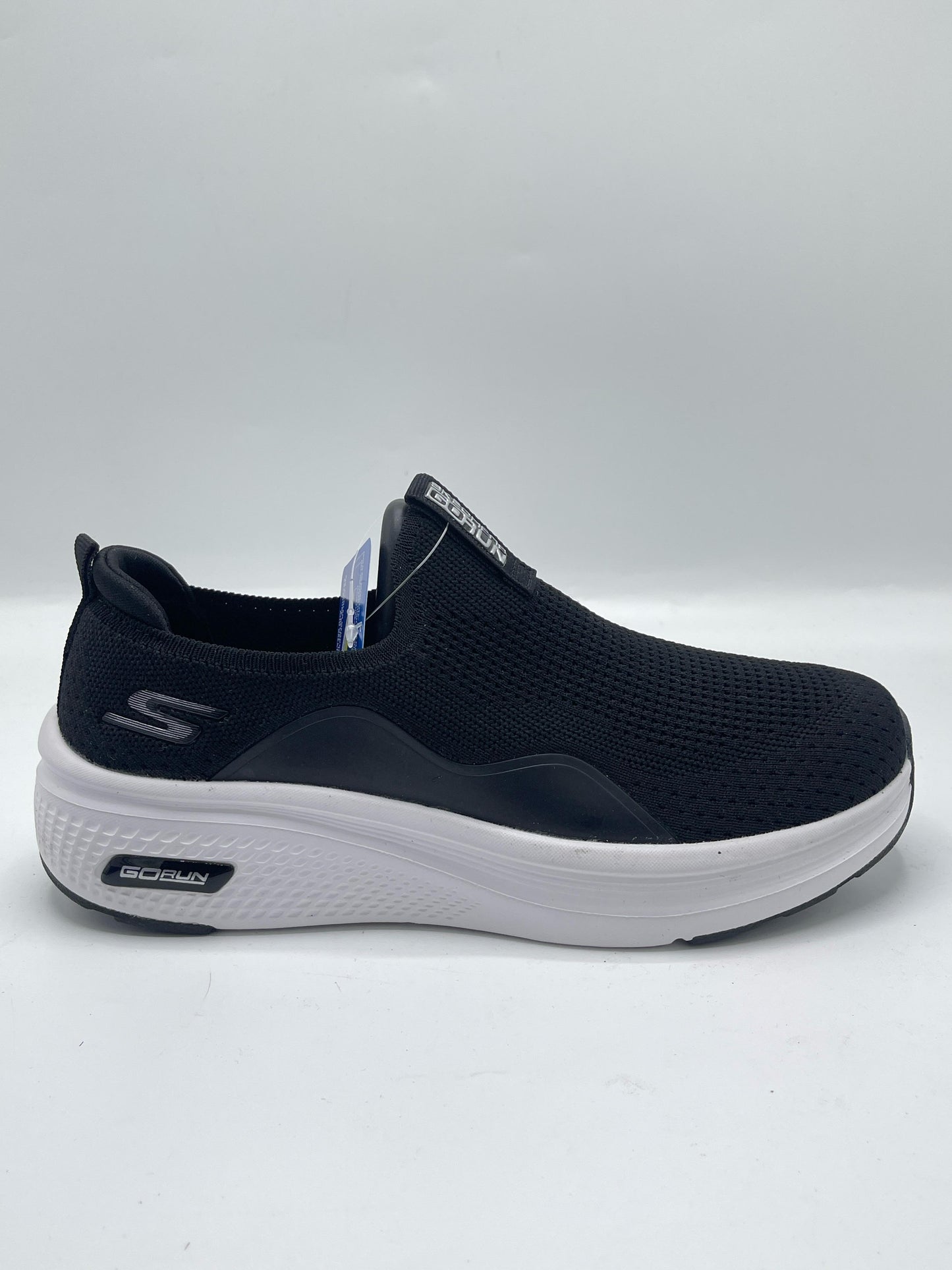 SKECHER