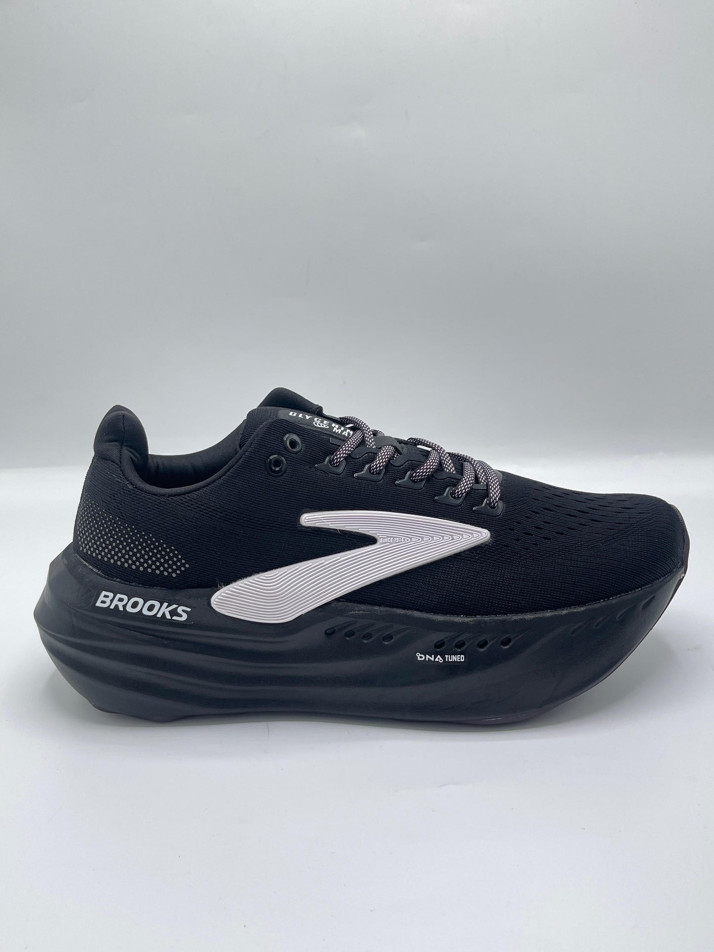 BROOKS