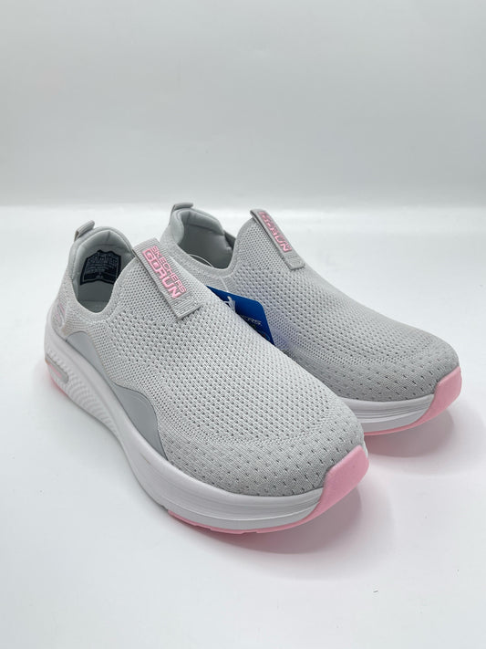 SKECHER