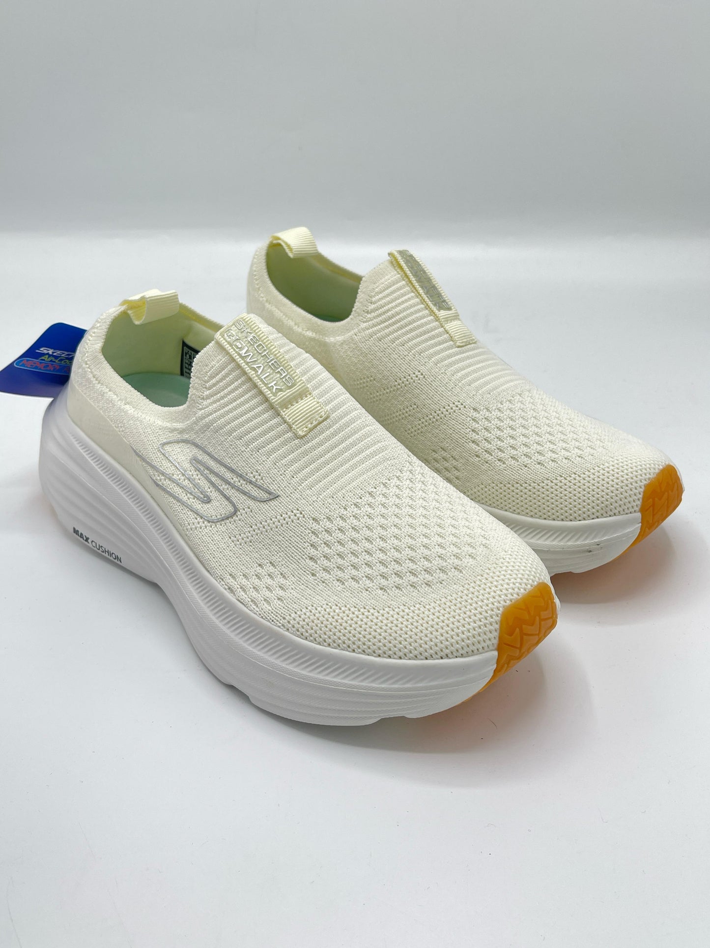 SKECHER
