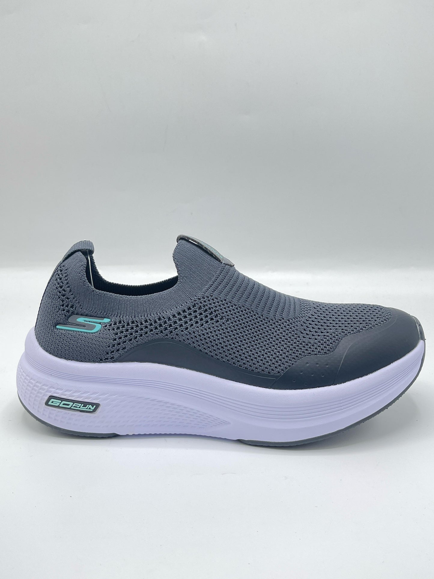 SKECHER