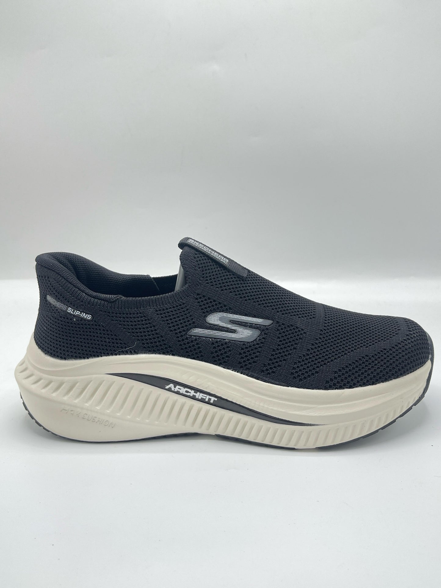 SKECHER