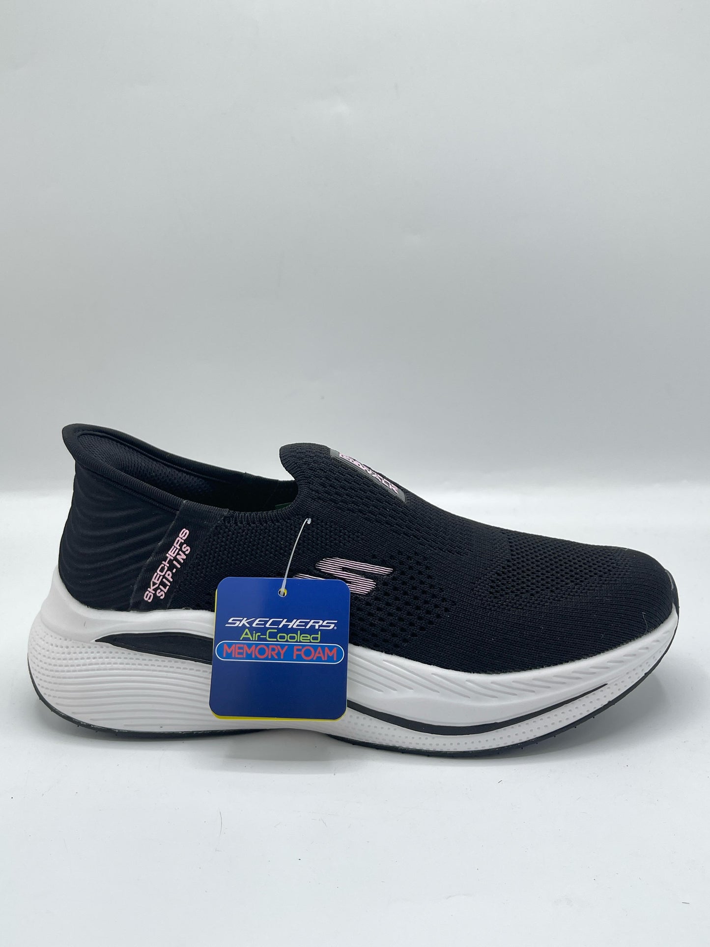 SKECHER