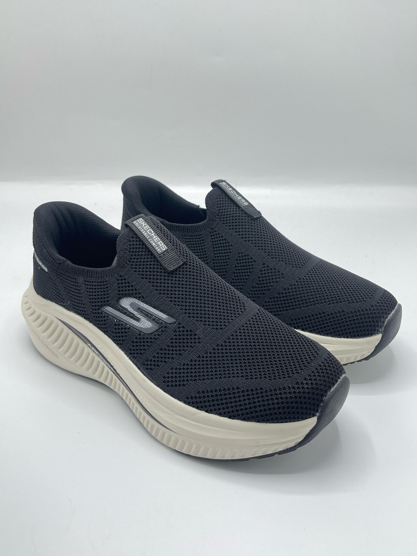 SKECHER