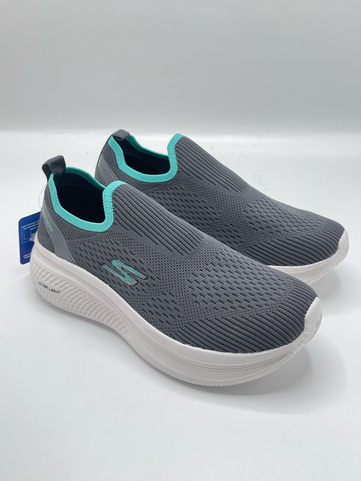 SKECHER