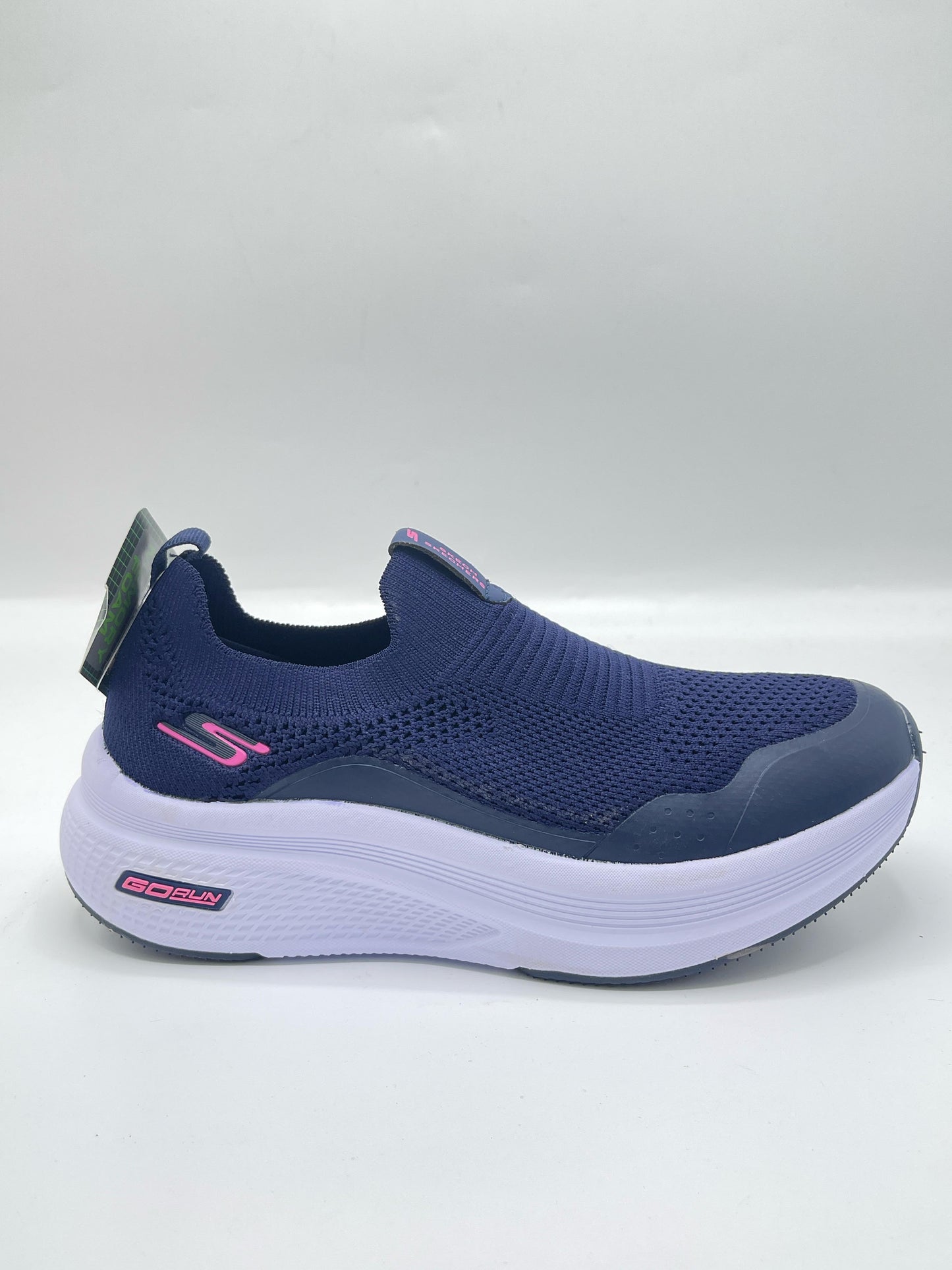 SKECHER