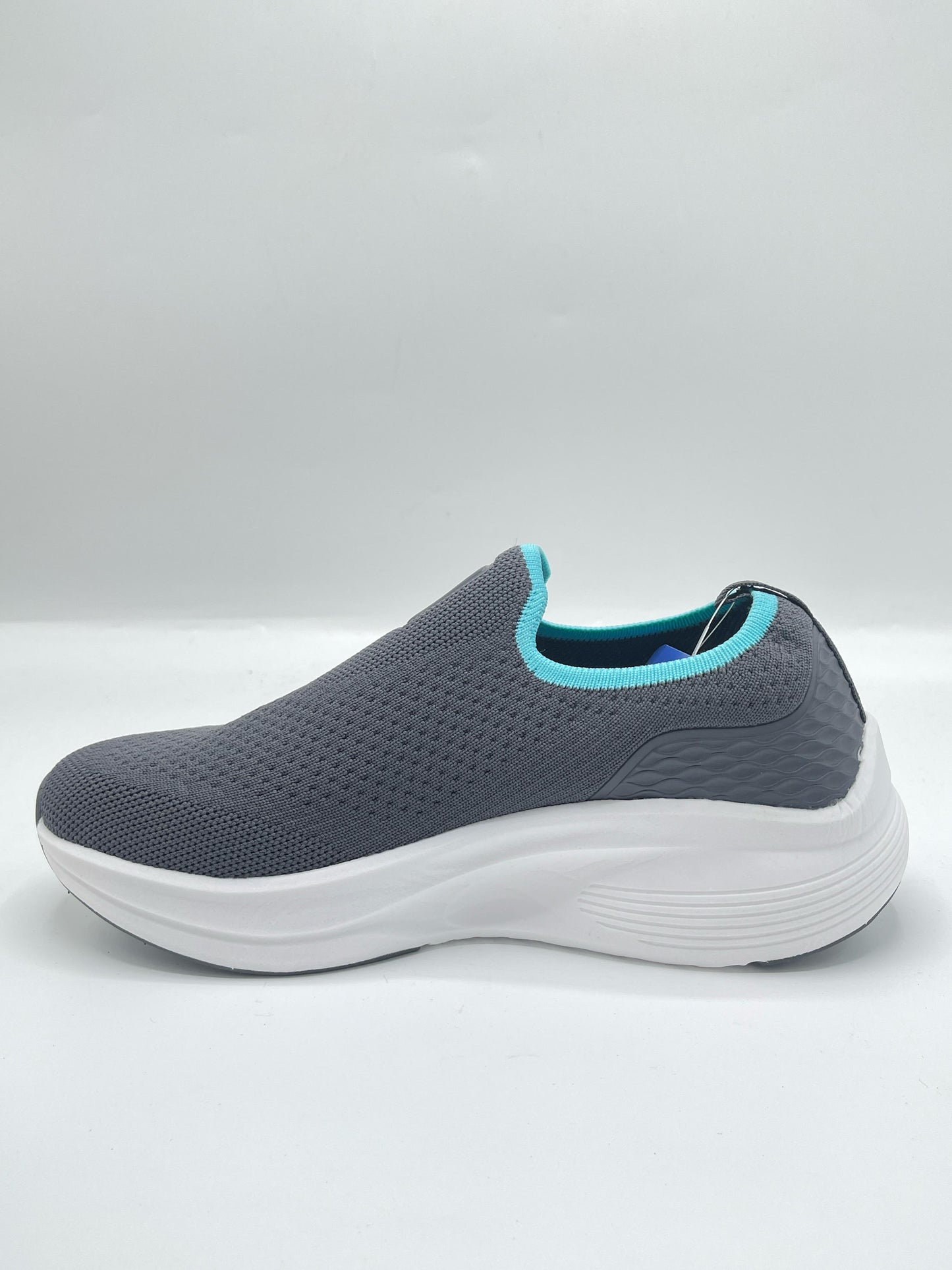 SKECHER