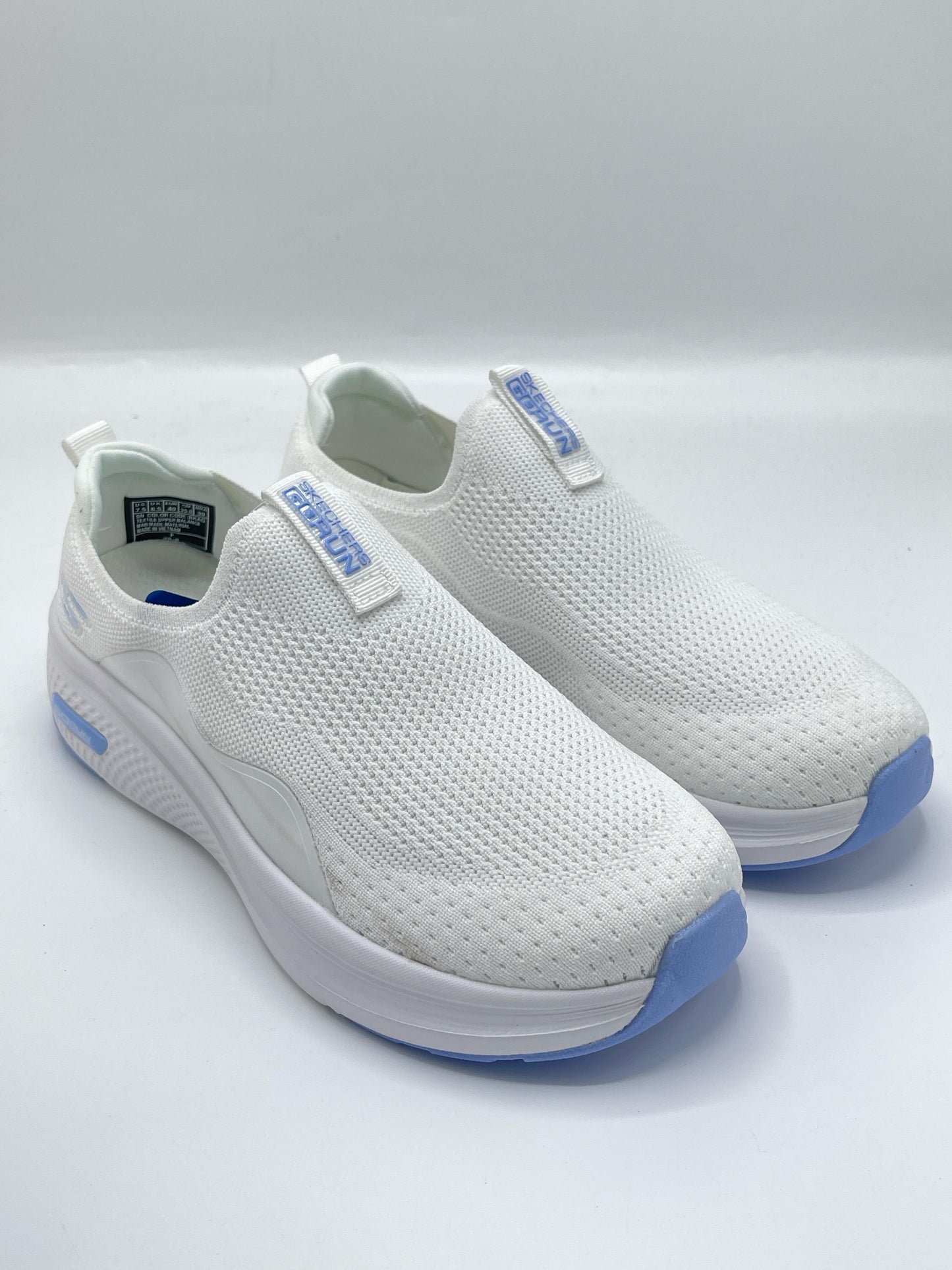 SKECHER