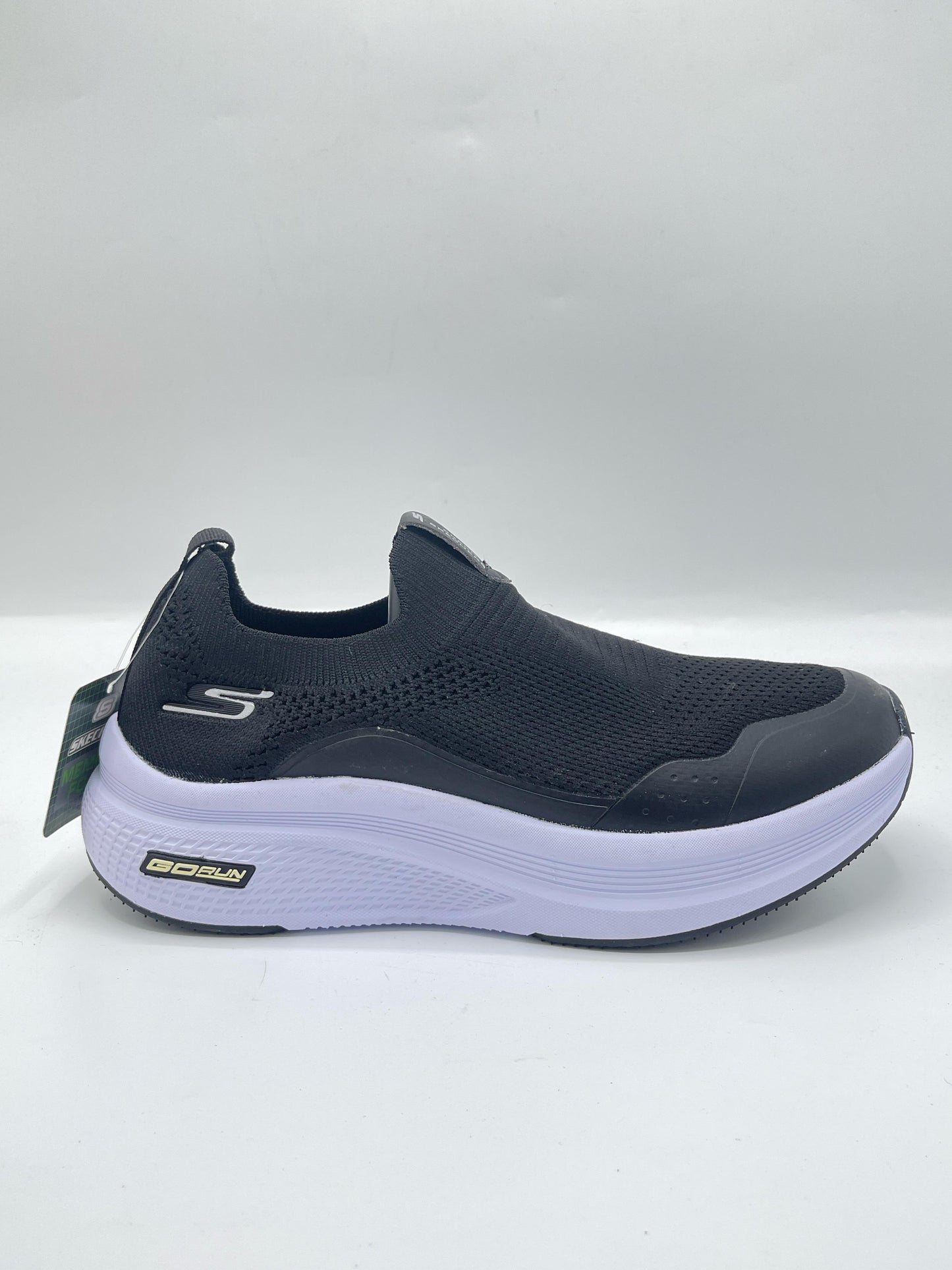 SKECHER