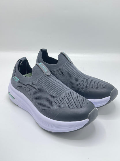 SKECHER