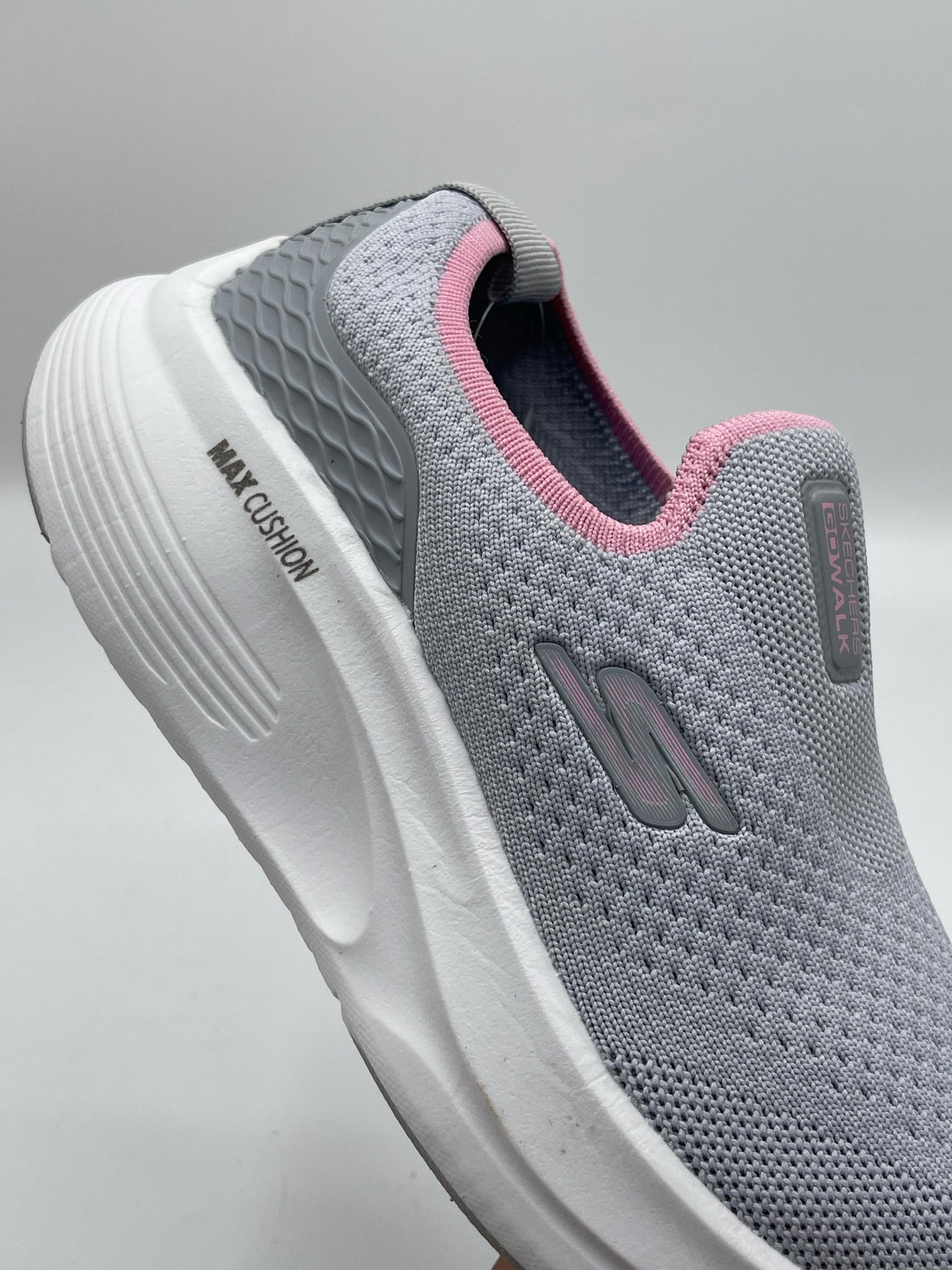 SKECHER