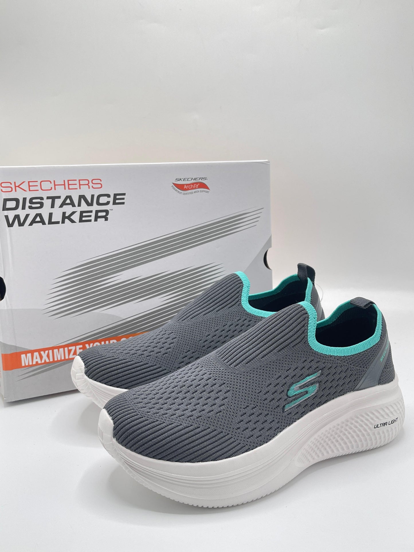 SKECHER